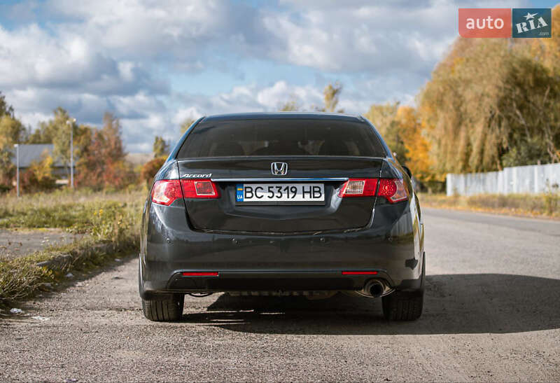 Седан Honda Accord 2012 в Львові