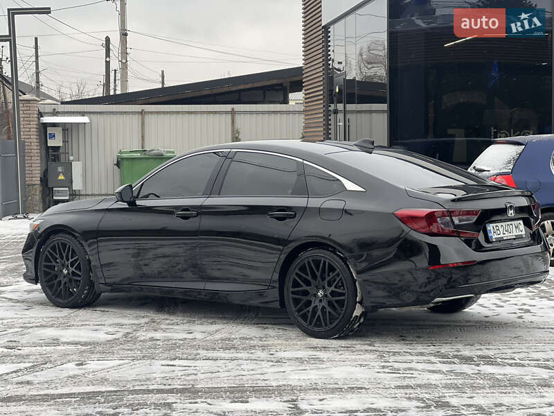 Седан Honda Accord 2022 в Вінниці