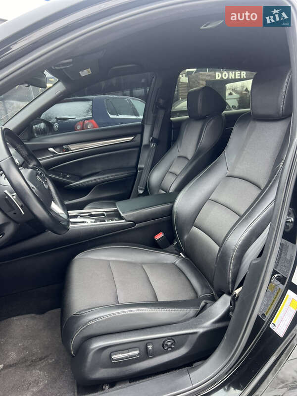 Седан Honda Accord 2022 в Вінниці