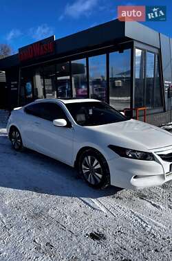 Купе Honda Accord 2011 в Василькове