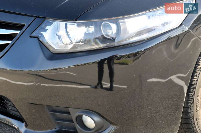 Седан Honda Accord 2012 в Києві