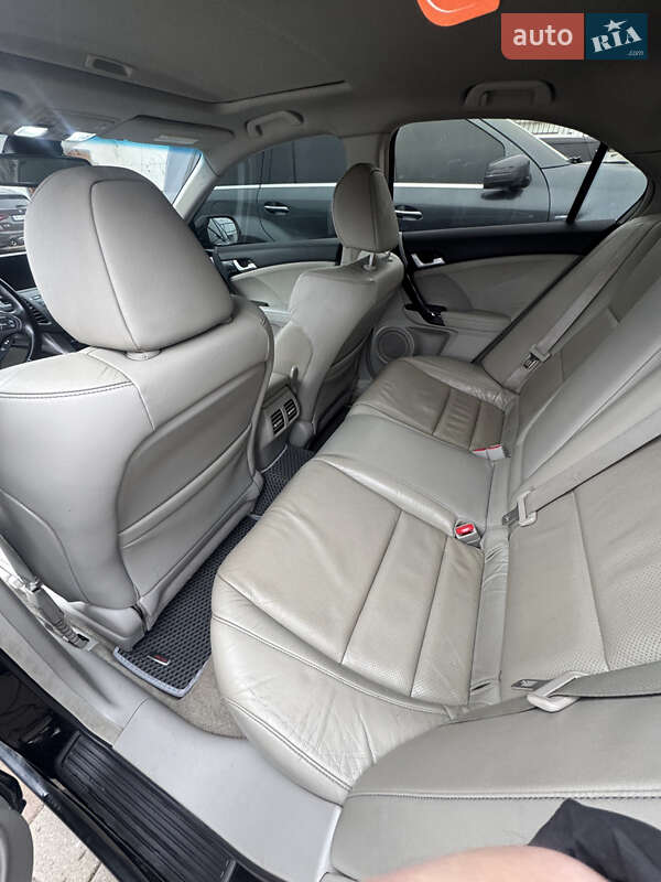 Седан Honda Accord 2011 в Одессе