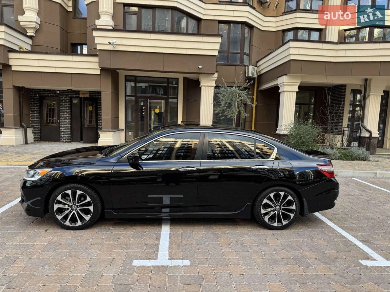 2016 Honda Accord - мініатюра 12