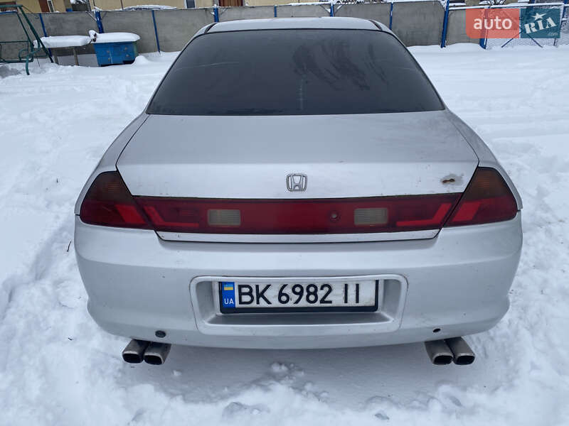 Купе Honda Accord 1998 в Здолбунове фото 5 Купе Honda Accord 1998 в Здолбунове