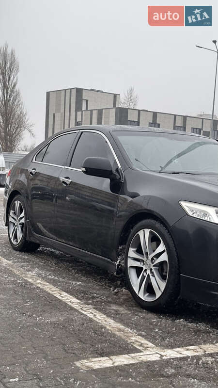 Седан Honda Accord 2012 в Києві