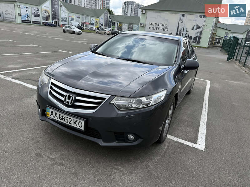 Honda Accord 2011