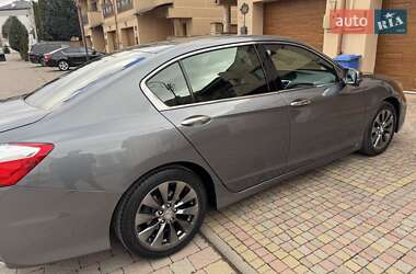 Седан Honda Accord 2014 в Ужгороді