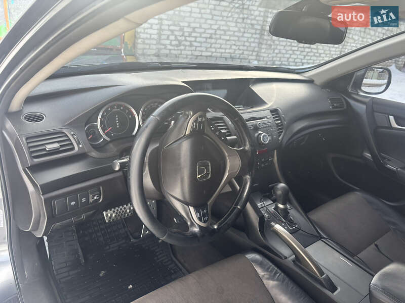 Седан Honda Accord 2008 в Славянске