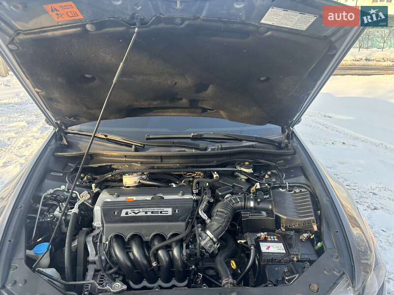 Седан Honda Accord 2008 в Славянске