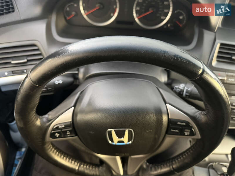 Купе Honda Accord 2008 в Киеве