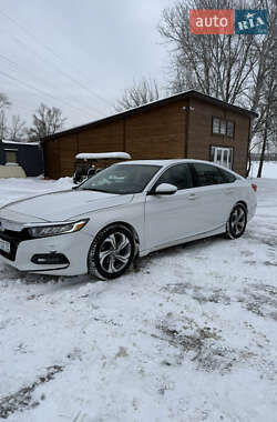 Седан Honda Accord 2018 в Киеве