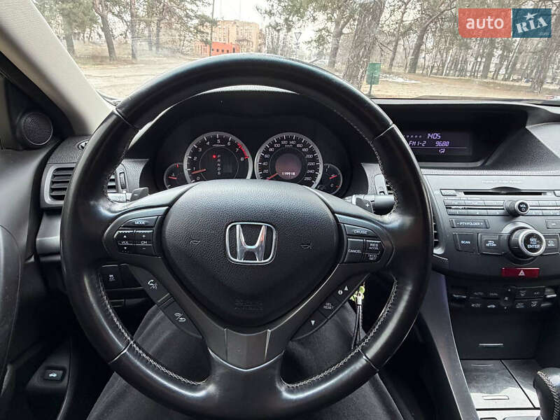 Седан Honda Accord 2012 в Дніпрі