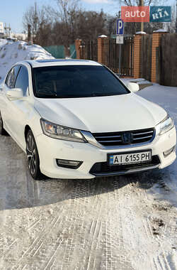 Седан Honda Accord 2013 в Киеве