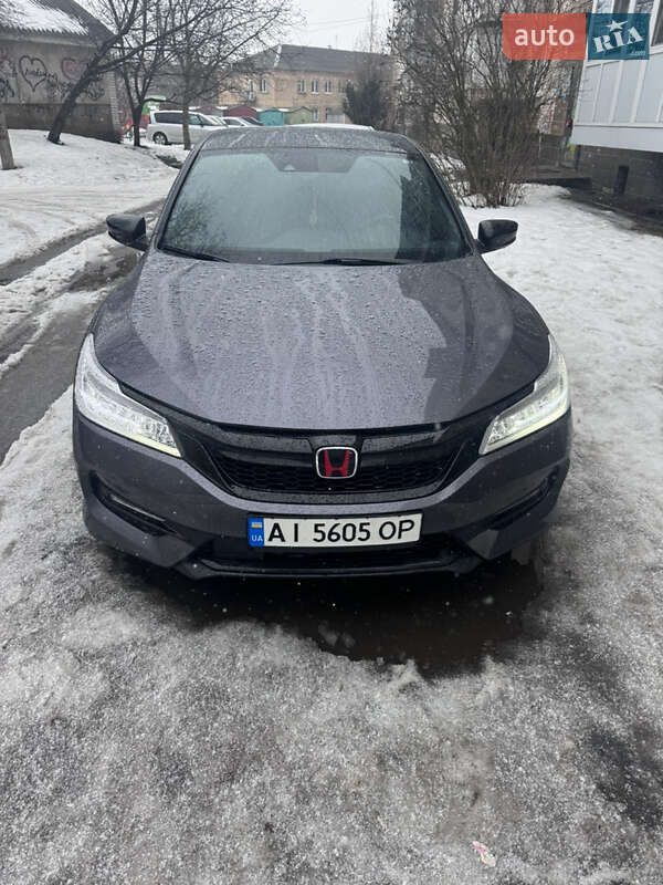 Седан Honda Accord 2015 в Киеве