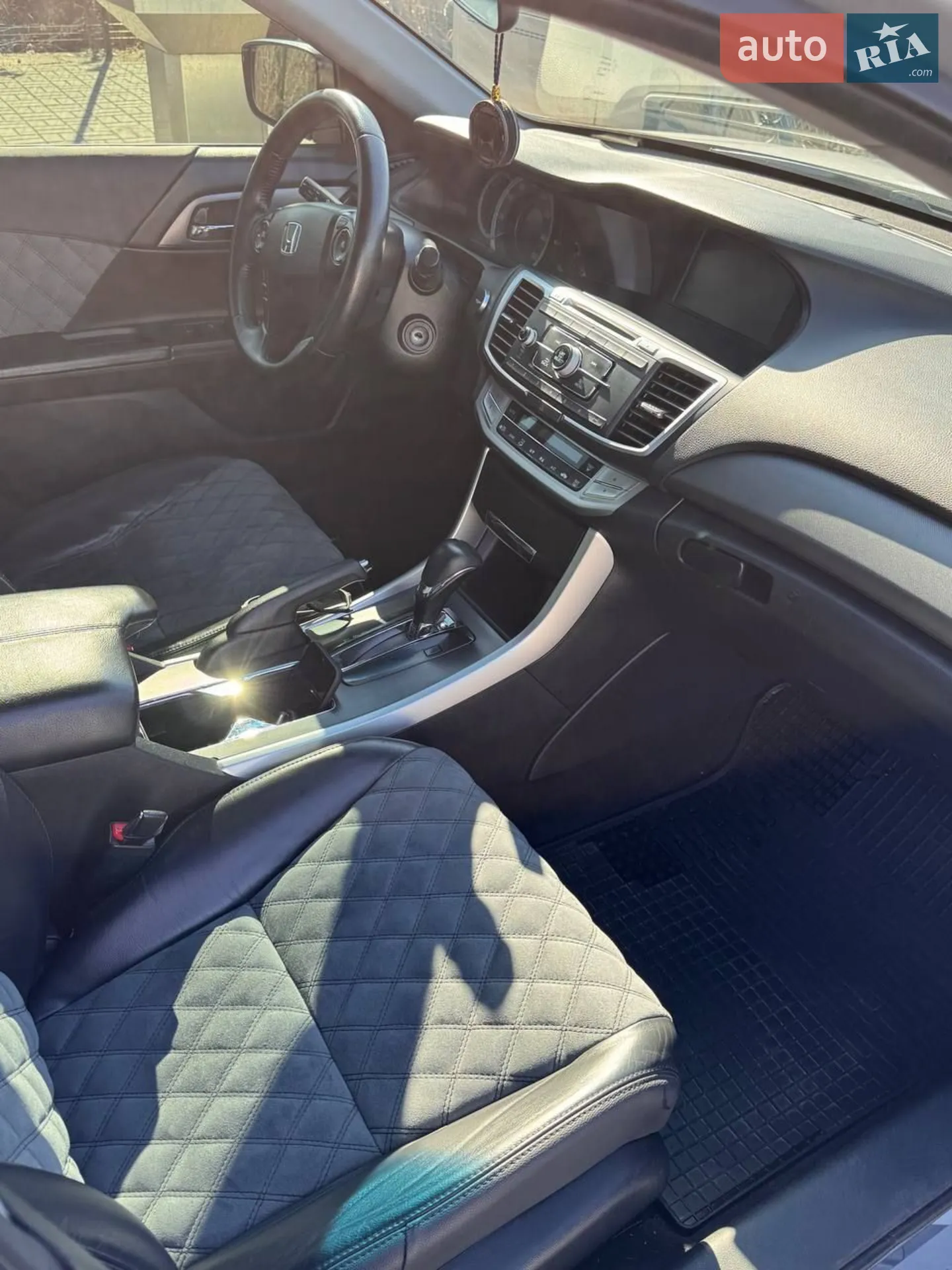 2013 Honda Accord - мініатюра 11