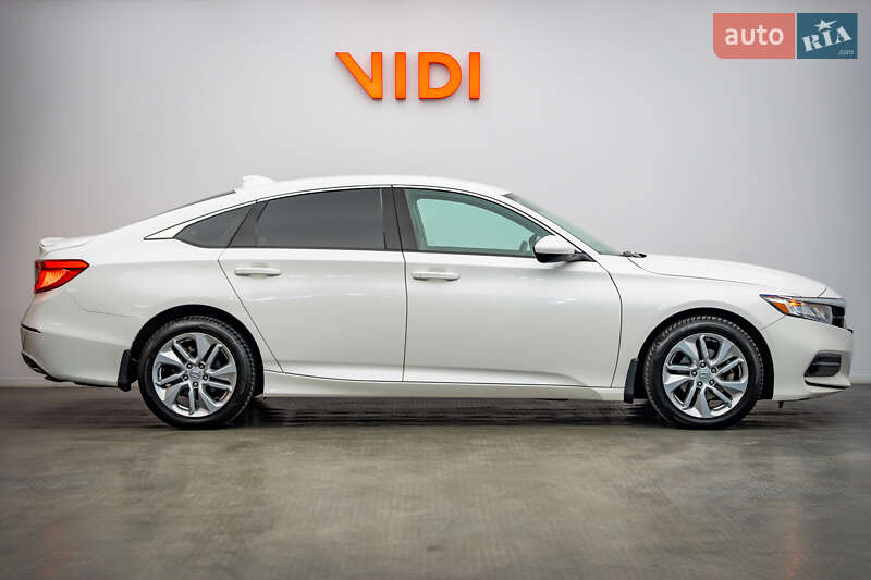 Седан Honda Accord 2020 в Киеве