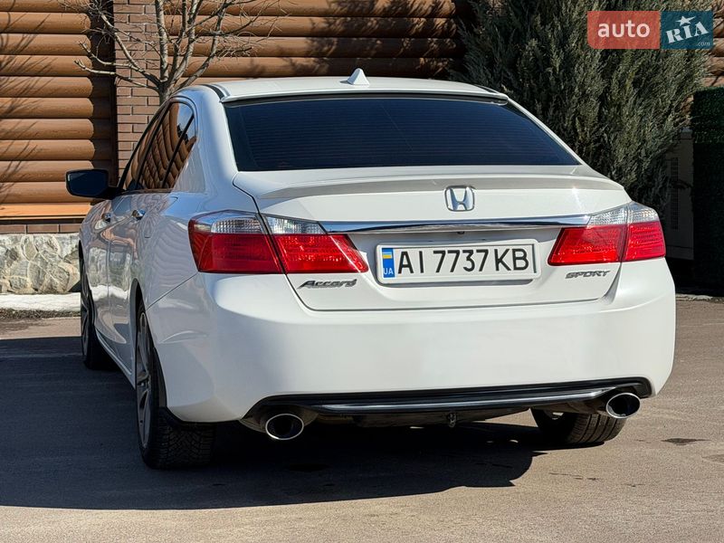 Седан Honda Accord 2014 в Киеве