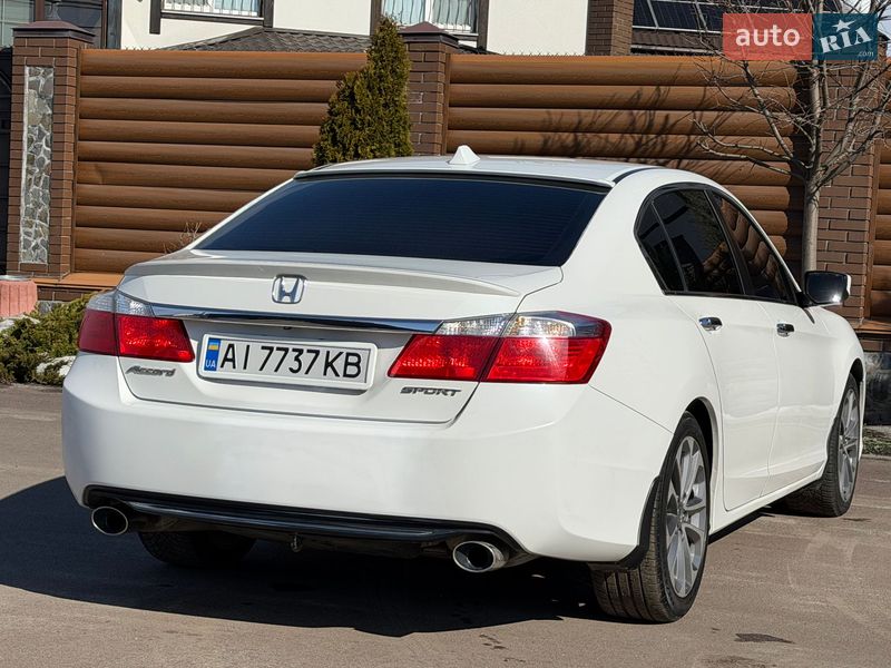 Седан Honda Accord 2014 в Киеве