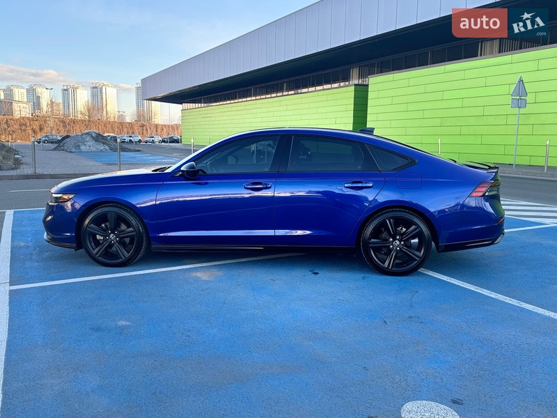 Седан Honda Accord 2023 в Киеве