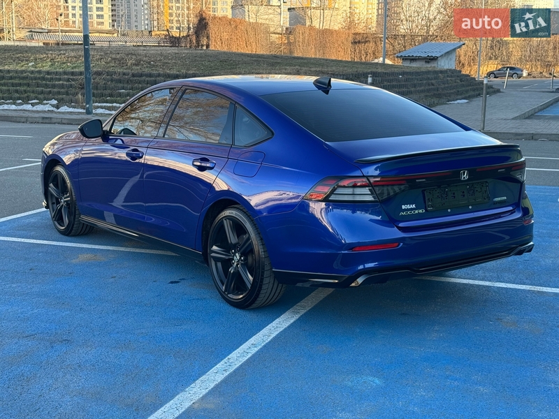 Седан Honda Accord 2023 в Киеве