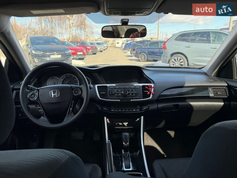 Седан Honda Accord 2016 в Хмельницком