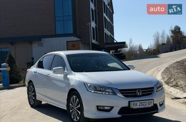 Седан Honda Accord 2013 в Трускавці