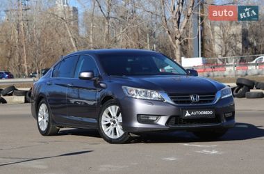 Седан Honda Accord 2013 в Киеве