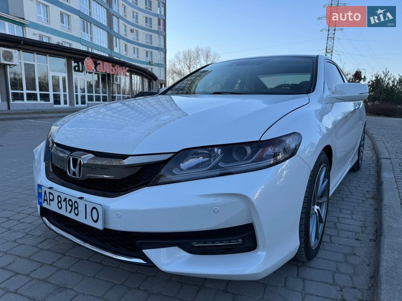 Купе Honda Accord 2015 в Ивано-Франковске