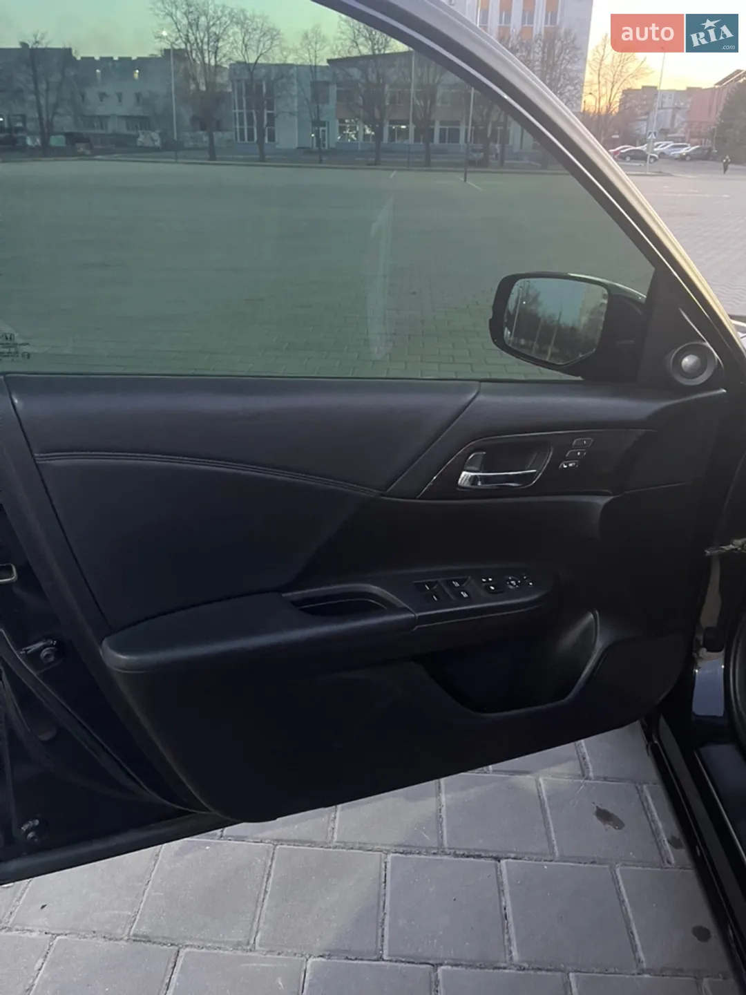 2015 Honda Accord - мініатюра 16