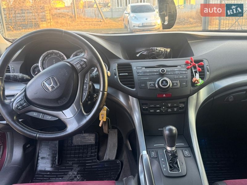 Седан Honda Accord 2011 в Петриковке