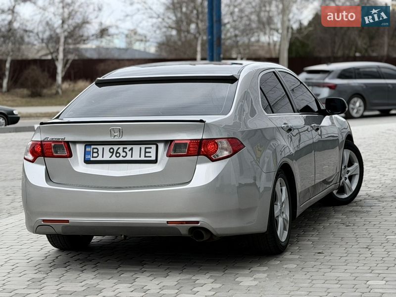 Седан Honda Accord 2008 в Полтаве