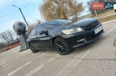 Седан Honda Accord 2013 в Олександрії