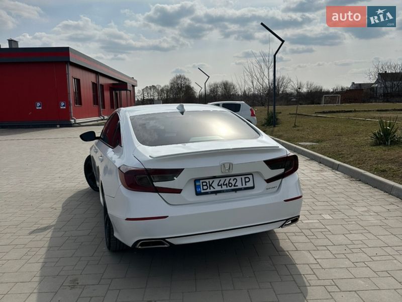 Седан Honda Accord 2019 в Рівному