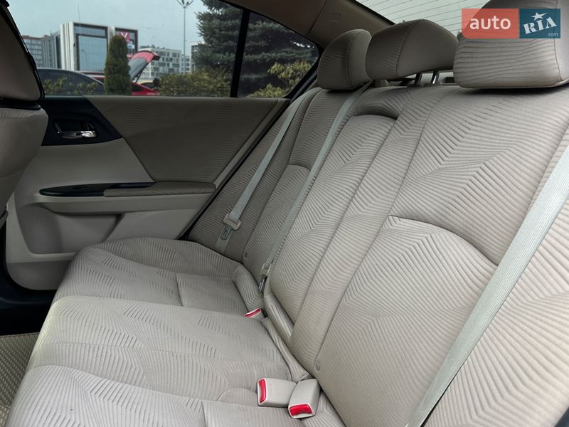 Седан Honda Accord 2014 в Львове