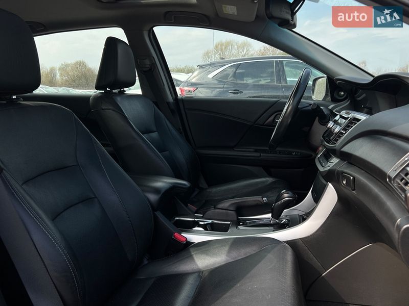 Седан Honda Accord 2014 в Львове