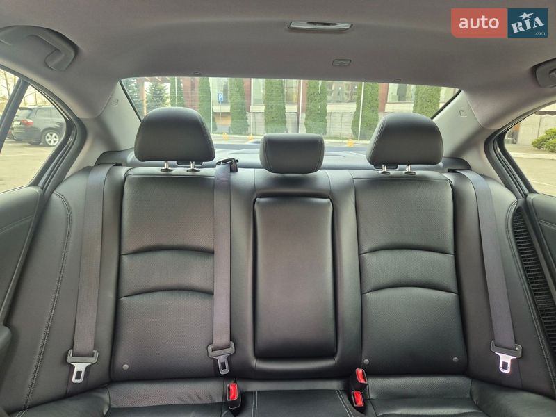 Седан Honda Accord 2016 в Днепре