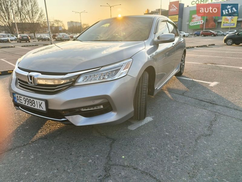 Седан Honda Accord 2017 в Днепре