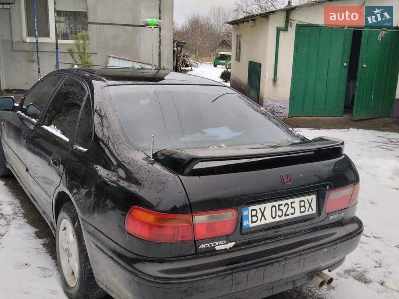 Седан Honda Accord 1993 в Каменец-Подольском
