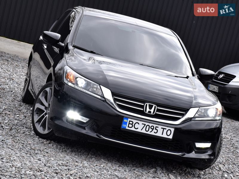 Седан Honda Accord 2014 в Дрогобичі