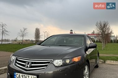 Седан Honda Accord 2010 в Черкасах