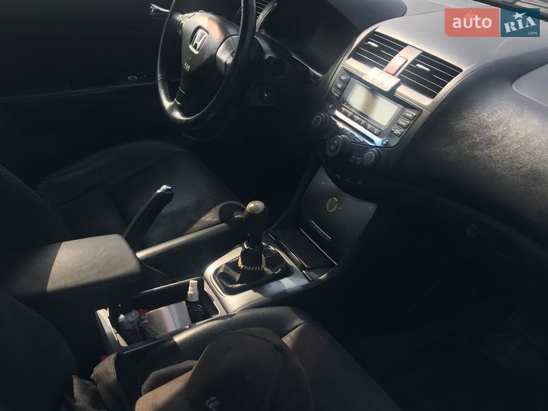 Седан Honda Accord 2003 в Киеве