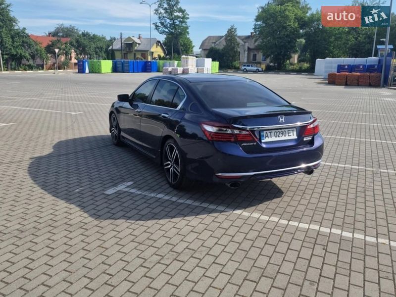 Седан Honda Accord 2016 в Киеве