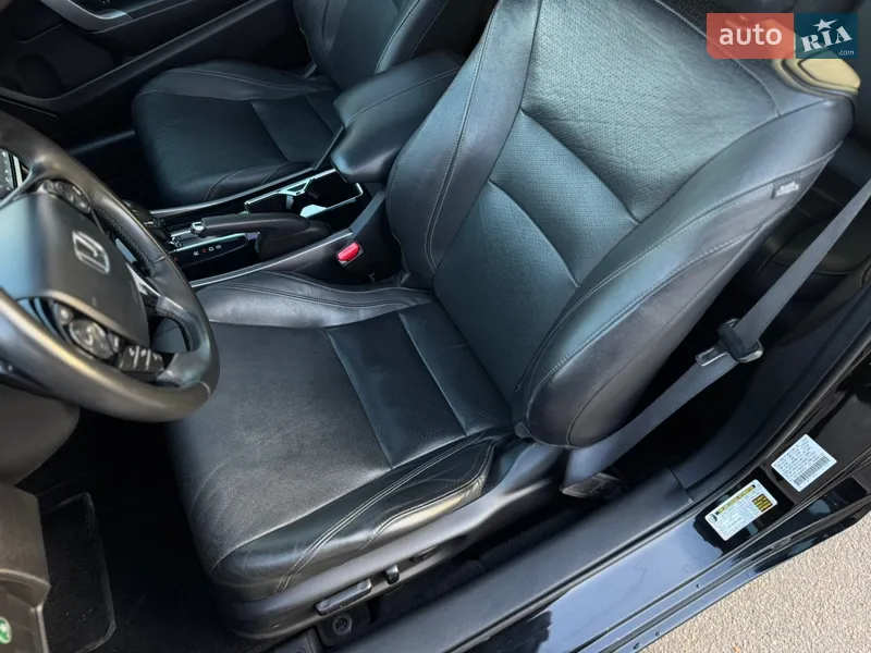 Honda Accord 2017 VIN 1HGCT1B82HA008105 фото оголошення 13 з 81
