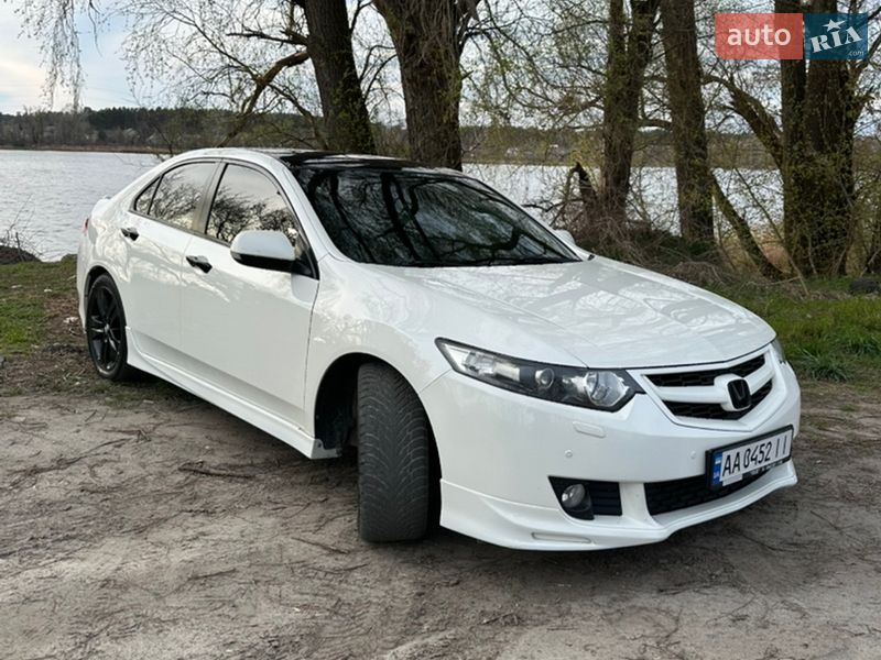 Седан Honda Accord 2010 в Ірпені