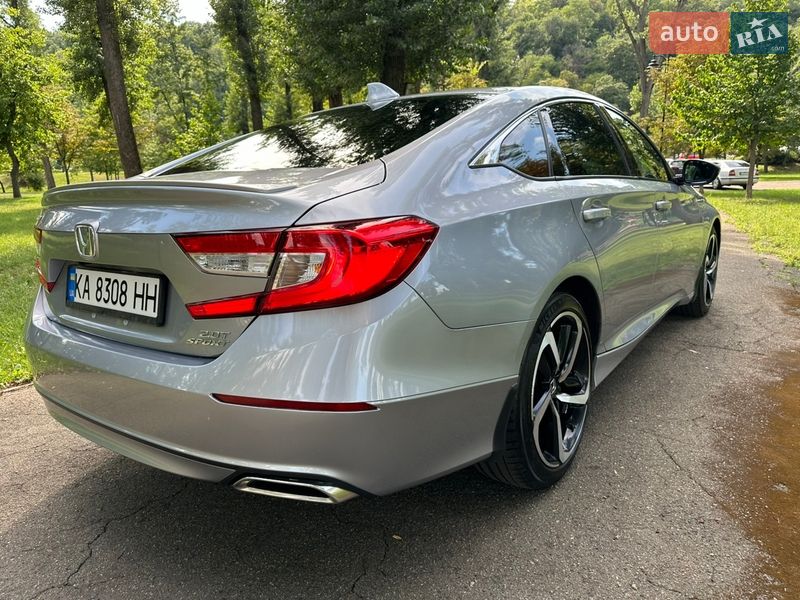 Седан Honda Accord 2020 в Киеве