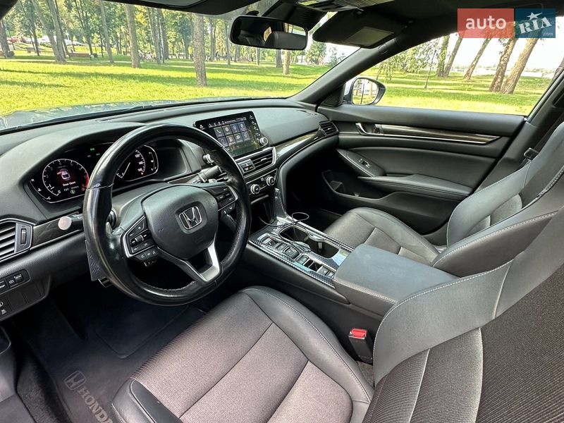 Седан Honda Accord 2020 в Киеве