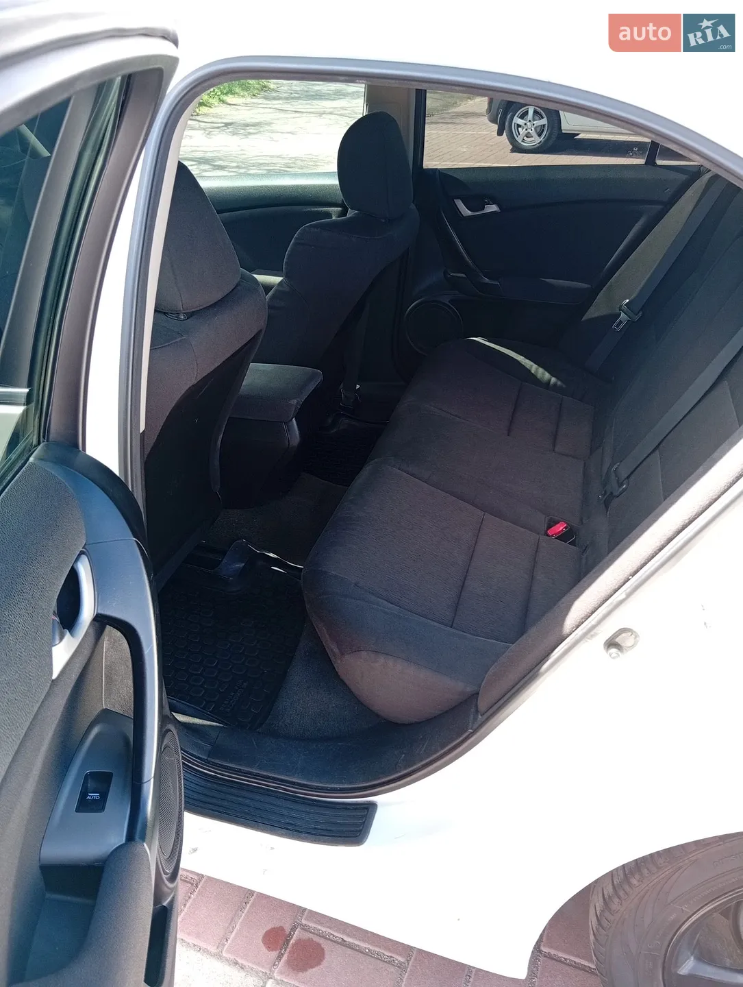 2010 Honda Accord - мініатюра 17