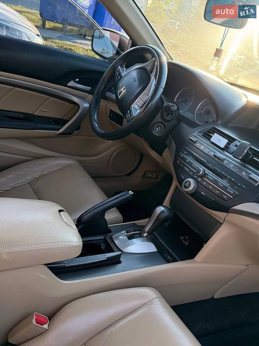 2011 Honda Accord - мініатюра 19