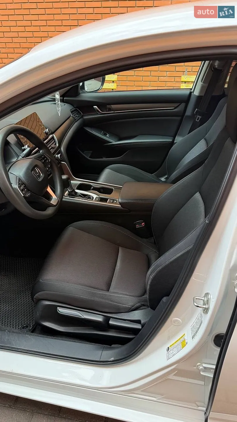 2017 Honda Accord - мініатюра 11