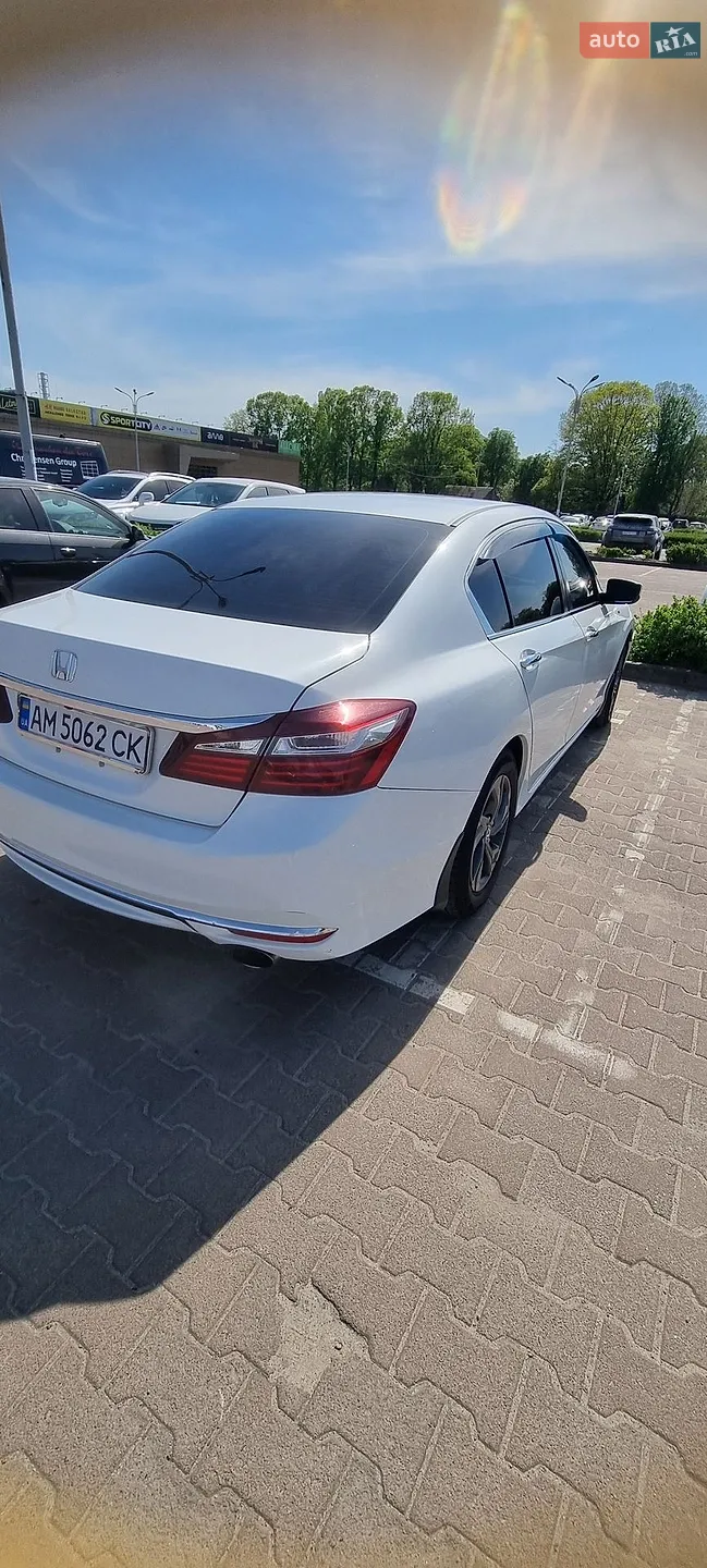 2017 Honda Accord - мініатюра 3
